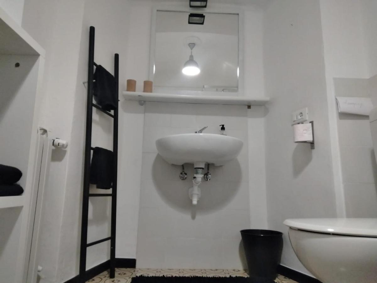 Virginias B&B Savona Ngoại thất bức ảnh
